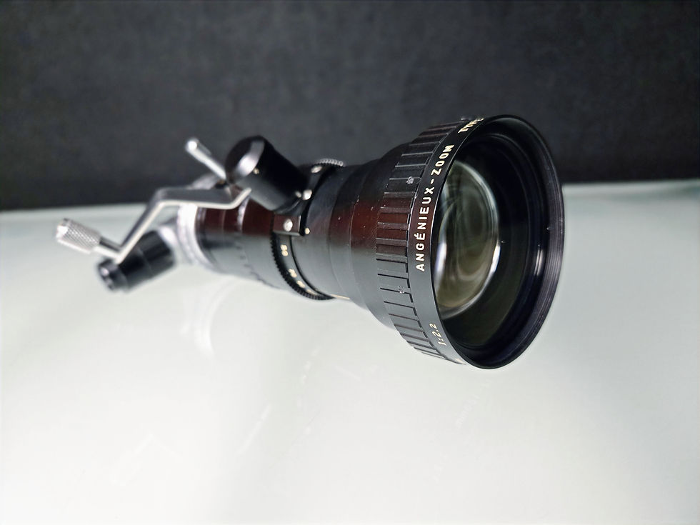 Thumbnail: Angenieux Zoom Type 10x12 A 12-120mm F2.2 Reflex Lens