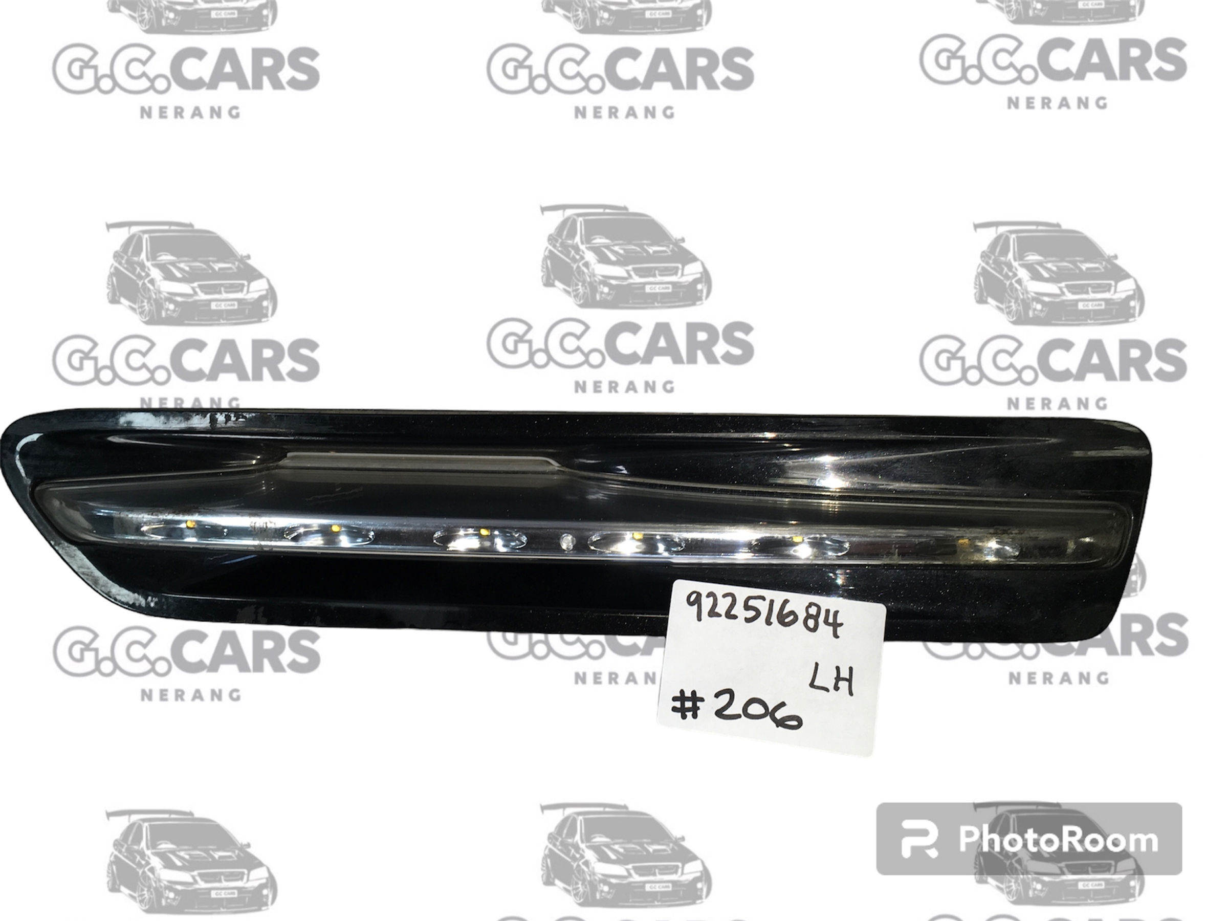 HOLDEN COMMODORE Genuine GM LH Guard Indicator Flasher WN Statesman