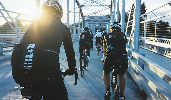 Vélos sur un pont