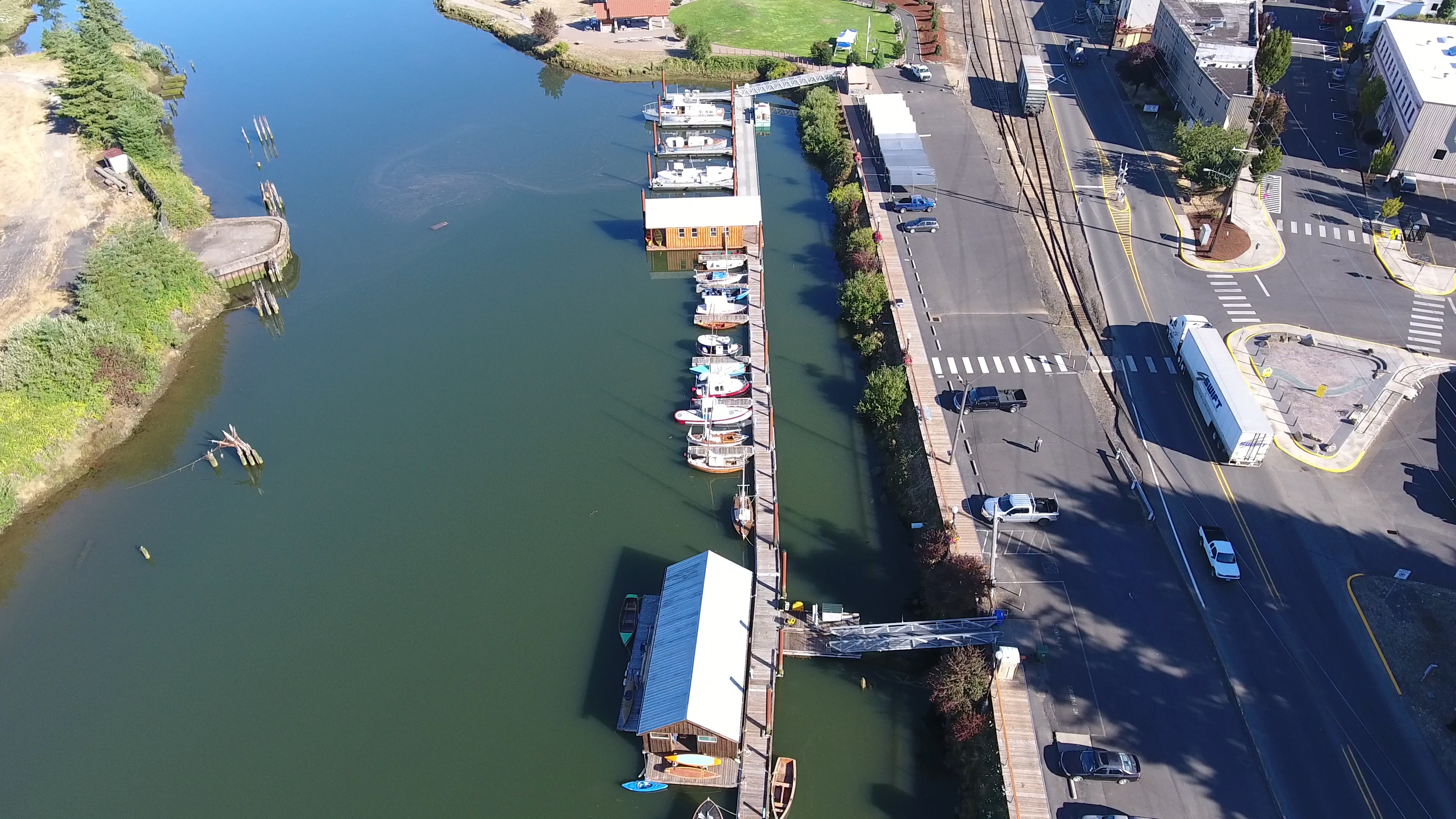 Marina & Moorage Port of Toledo, Oregon