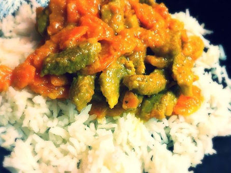 Vepřové nudličky na kari s mrkví