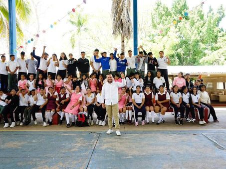 Sin educación, no hay transformación: Reyes Galindo