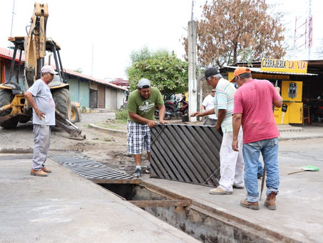 Comienza desazolve y limpieza de alcantarillas
