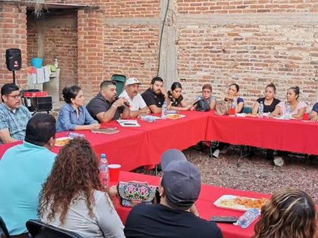 El Diputado Federal Paco Huacus y la Regidora Blanca Álvarez reúnen a cuadros básicos del PT