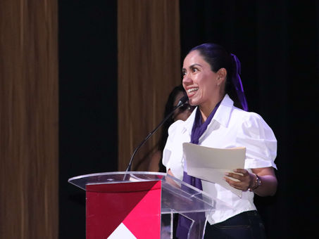 Conversatorio reúne a mujeres con la finalidad de reflexionar sobre sus luchas.