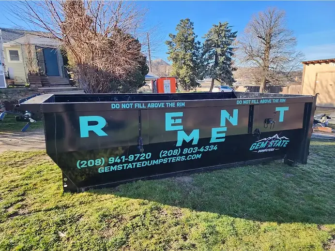 15-yard dumpster from Gem State Dumpsters in Emmett for residential cleanup 2.webp