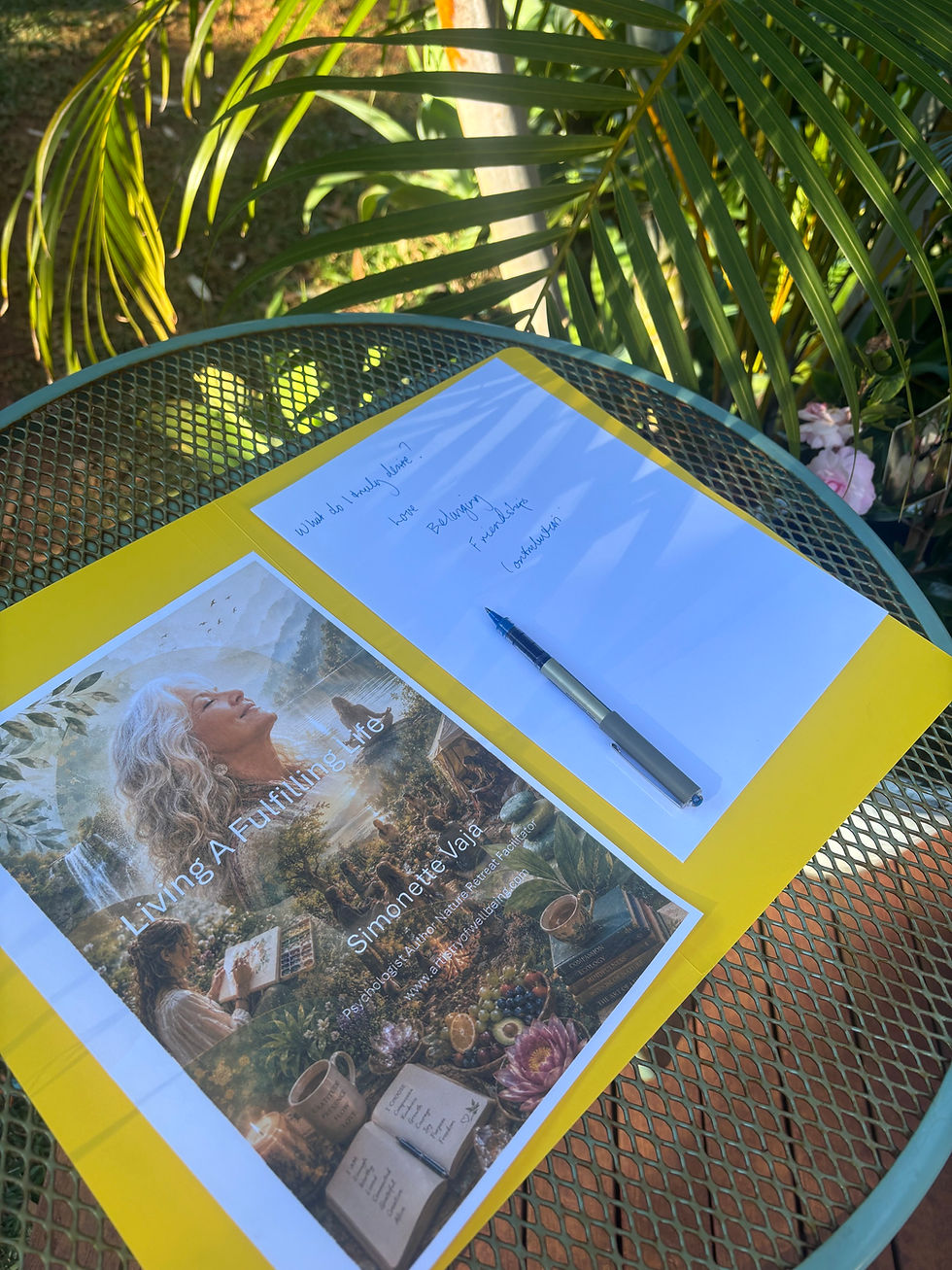 Thumbnail: Living a Fulfilling Life - 30 lessons in this Journal