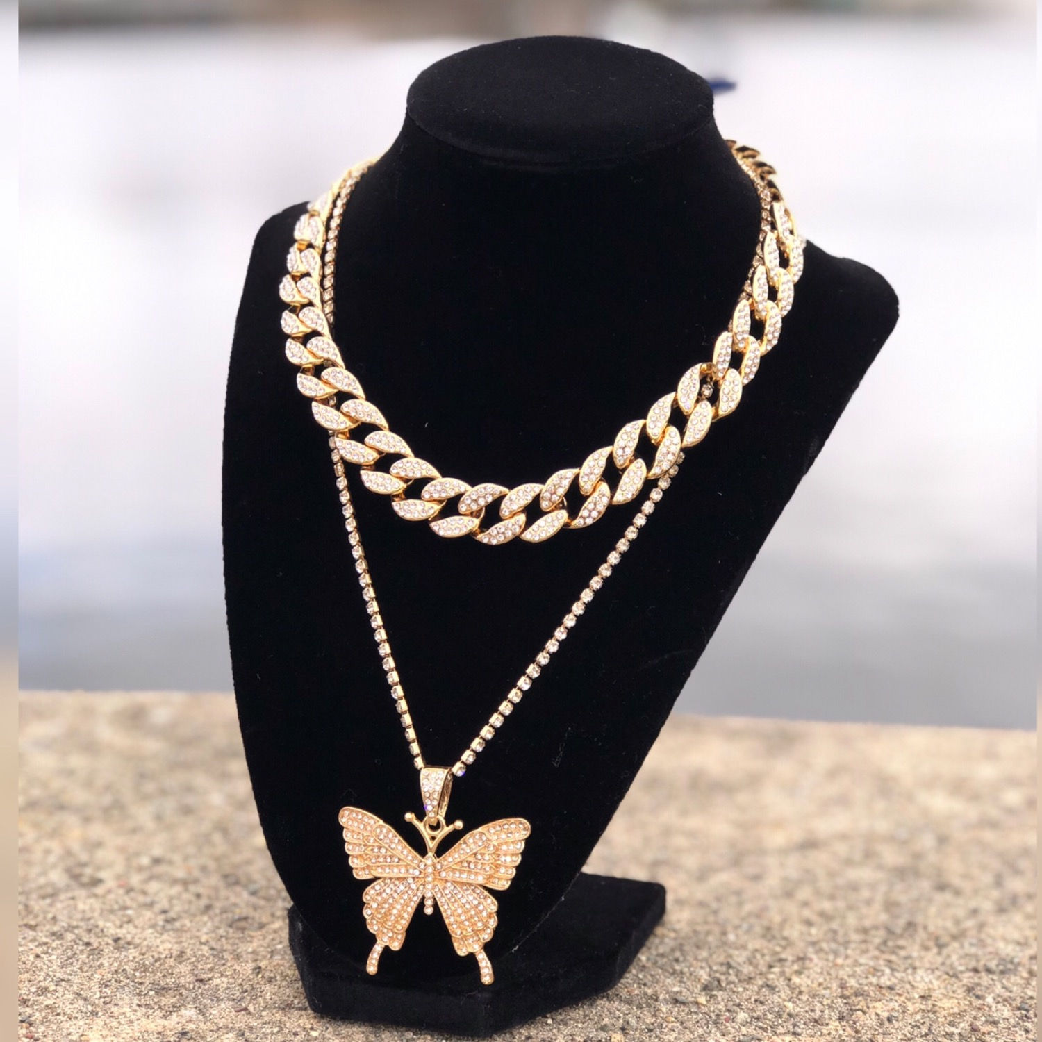 The double up butterfly chain gold/silver
