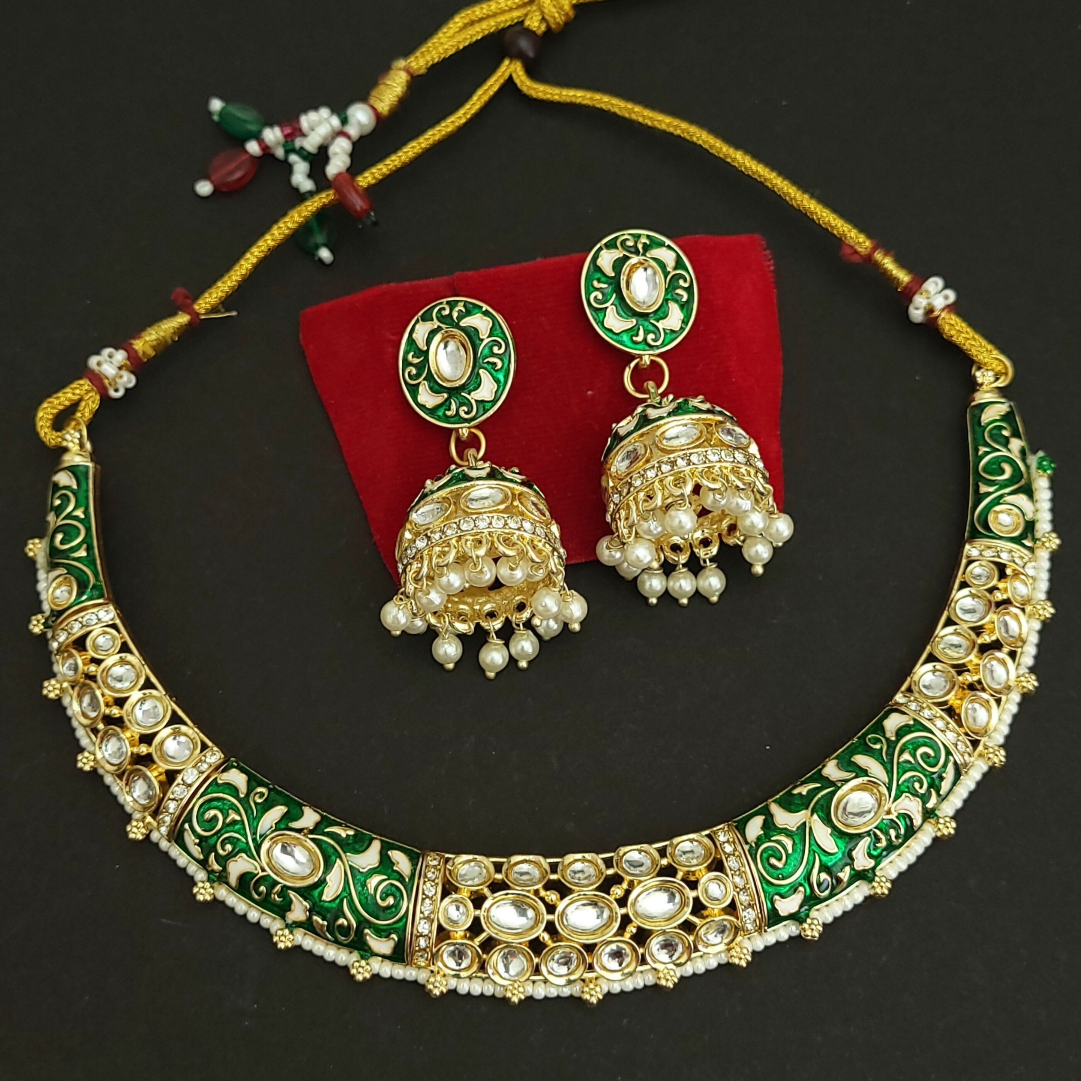 Antique Matte Gold Kemp Stone Choker Set with Pearl Droplets