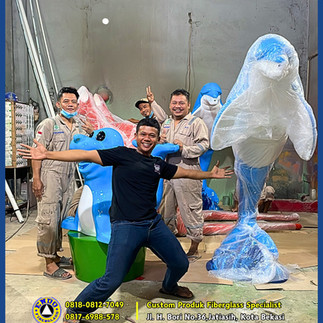 patung fiberglass murah