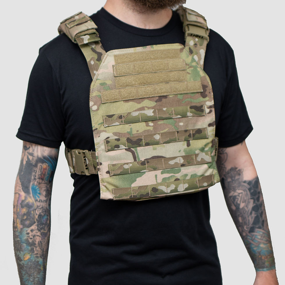 Man wearing a Minuteman Plate Carrier