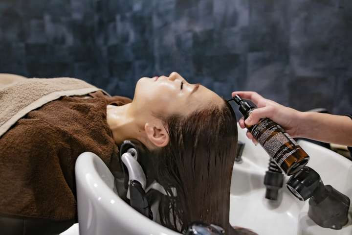 Cari tau perbedaan hair spa dan creambath dan penjelasan lengkapnya disini