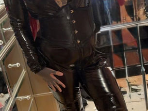 Mistress Sinful reflects on the relationship between her personal life and her professional identity — and what that means for the people she sees.