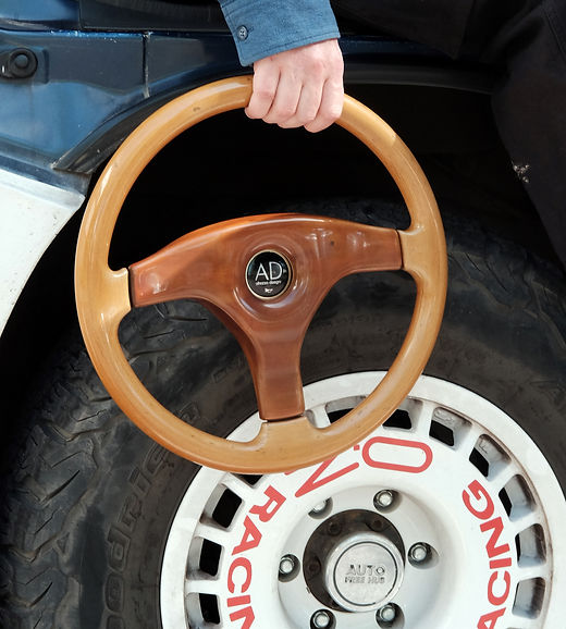 350mm Altezza Disegno 3-Spoke Steering Wheel | 4x4ward