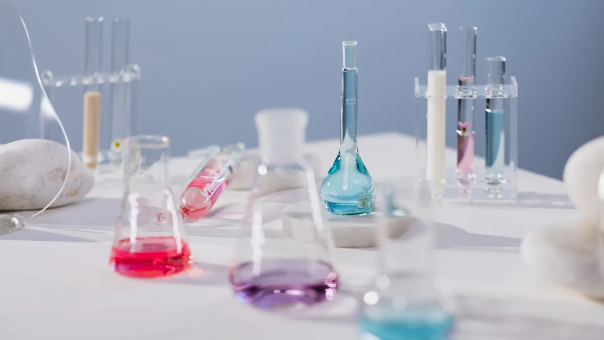 GD-cosmetic-lab.webp