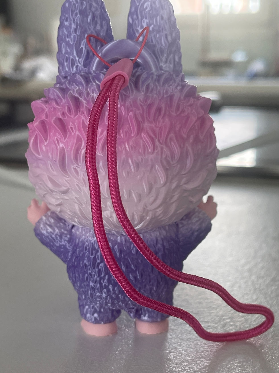 Miniature : Figurine – Édition Lapin Violet & Rose 12 cms