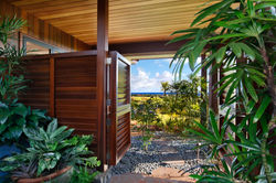 kahalawai38_outdoorshower2