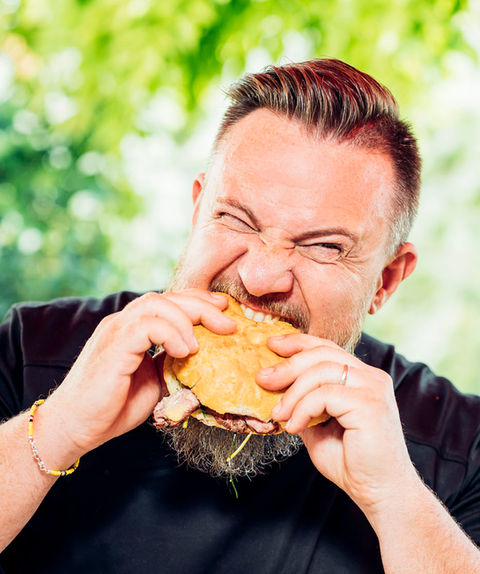 Mr. Big offre una selezione di servizi come: Live cooking, catering BBQ & grill, team building, feste aziendali, grigliate.