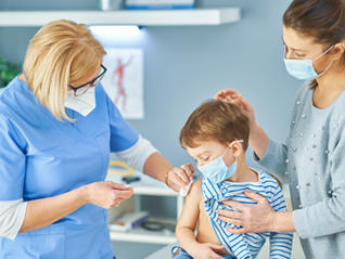 Vacunación en niños y adolescentes: por qué es clave mantener el calendario al día