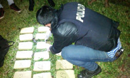 POLICIALES Capioví. Se incautaron 28 kg de droga, un arma y se detuvo a una persona durante la madr