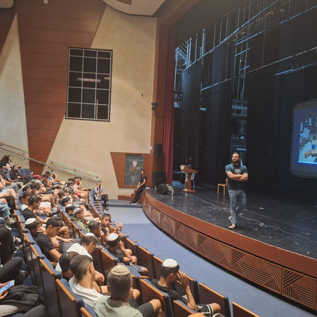 איך מגיעים לירח?