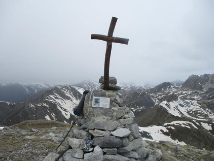 Omo ( Monte ) da Sambuco per il vallone della Madonna