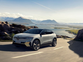 RENAULT MEGANE E-TECH ELECTRIC SUR LE PODIUM DE LA VOITURE SUISSE DE L’ANNÉE 2022