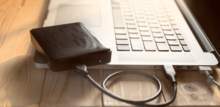 نقل الملفات من خلال استخدام هارد ديسك خارجي