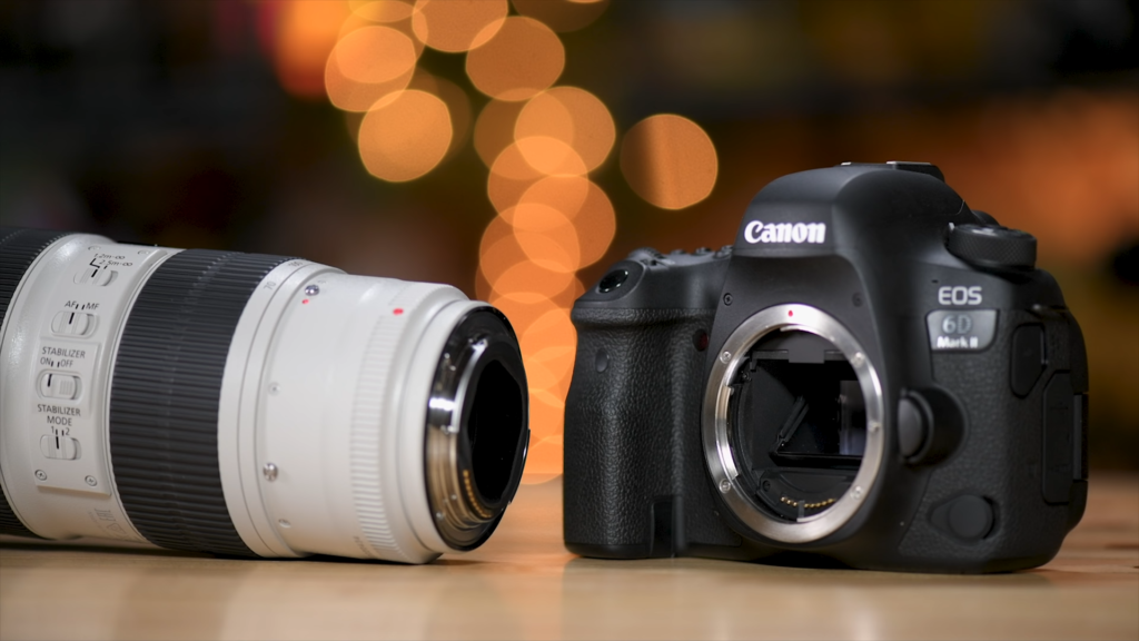 ماهو الفرق بين كاميرات Mirrorless وكاميرات DSLR