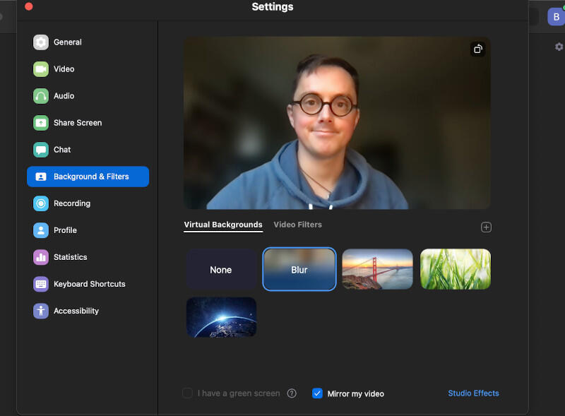 طمس الخلفية في زووم