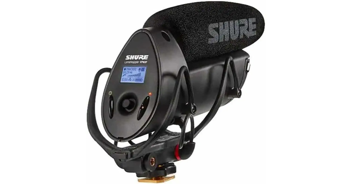 ميكروفون HyperX Quadcast img credits: Dennis @castos.com