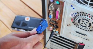 كابل شاشة الكمبيوتر