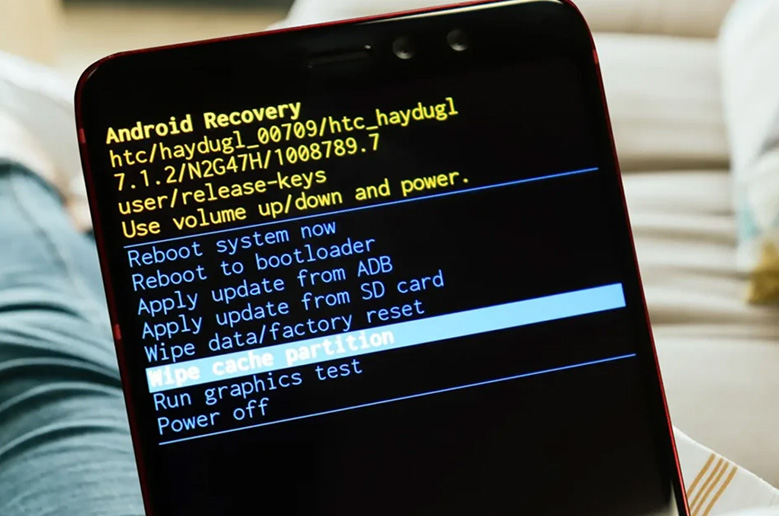 وضع الريكفري على هاتف htc