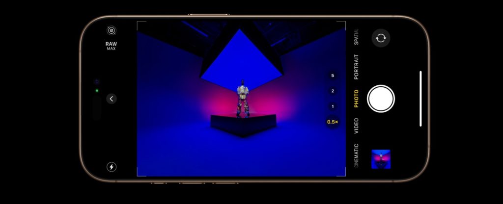 مميزات الكاميرا iphone 16 pro