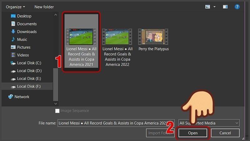 فتح فيديو في بريميير