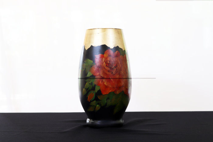 Thumbnail: "Red Roses on Glass" Vase
