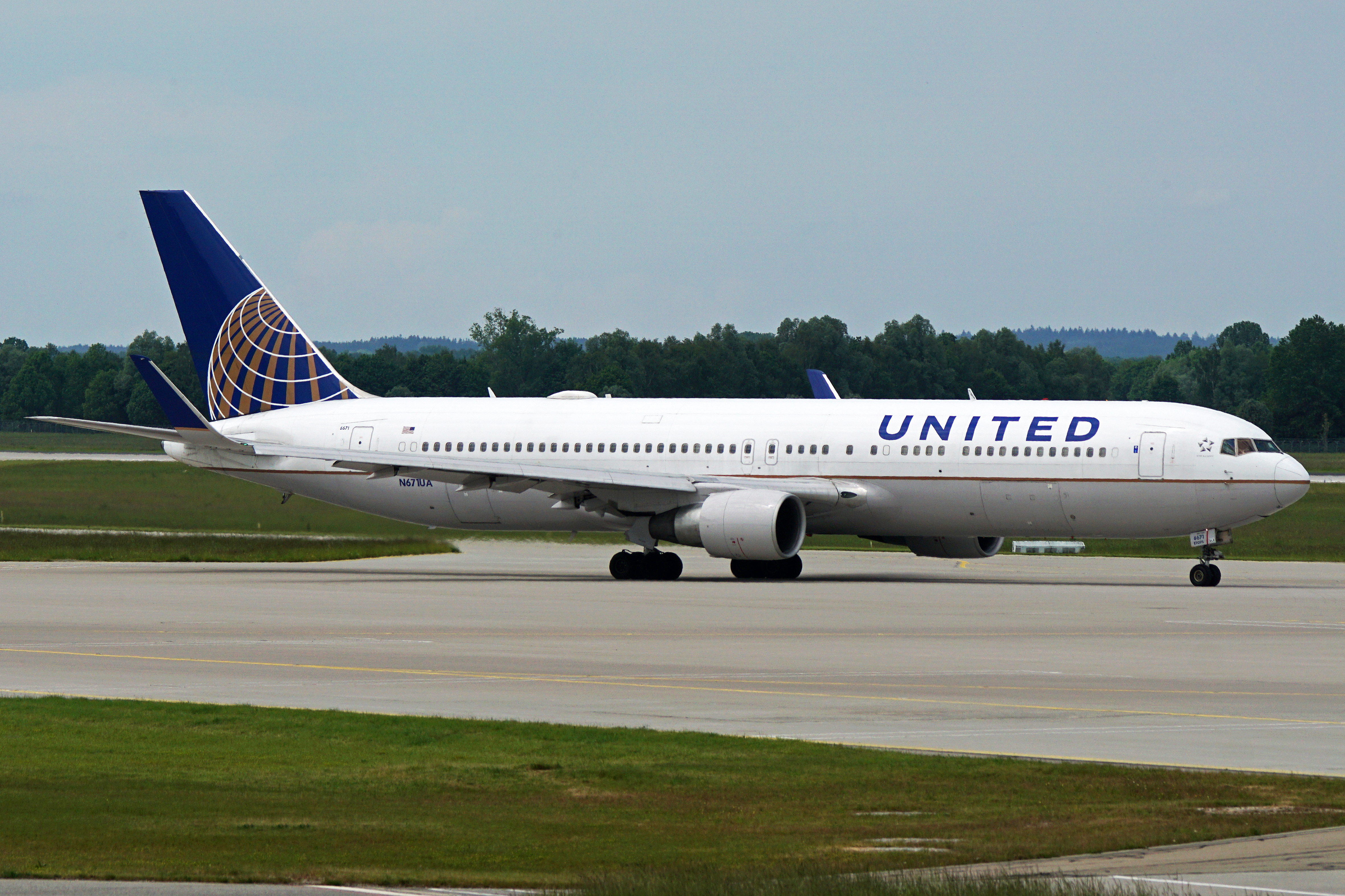 N671UA