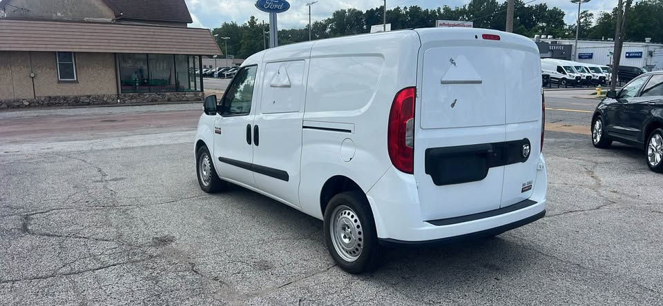 Thumbnail: 2022 Ram Promaster City Tradesman SLT Cargo Van 4D (ZFBHRFABXN6W62316)
