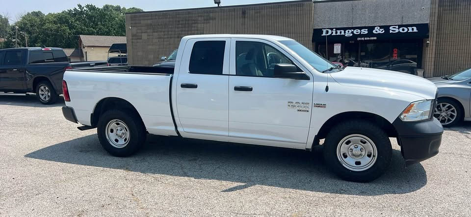 Thumbnail: 2021 Ram 1500 Classic Quad Cab Tradesman Pickup 4D 6 13 ft (1C6RR6FT2MS512975)