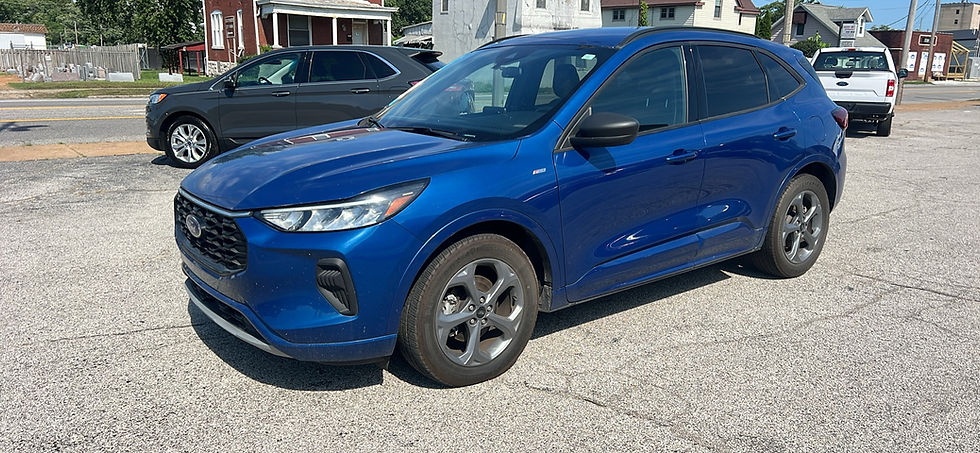 Thumbnail: 2023 Ford Escape ST-Line FWD (1FMCUONMOPUA41279)