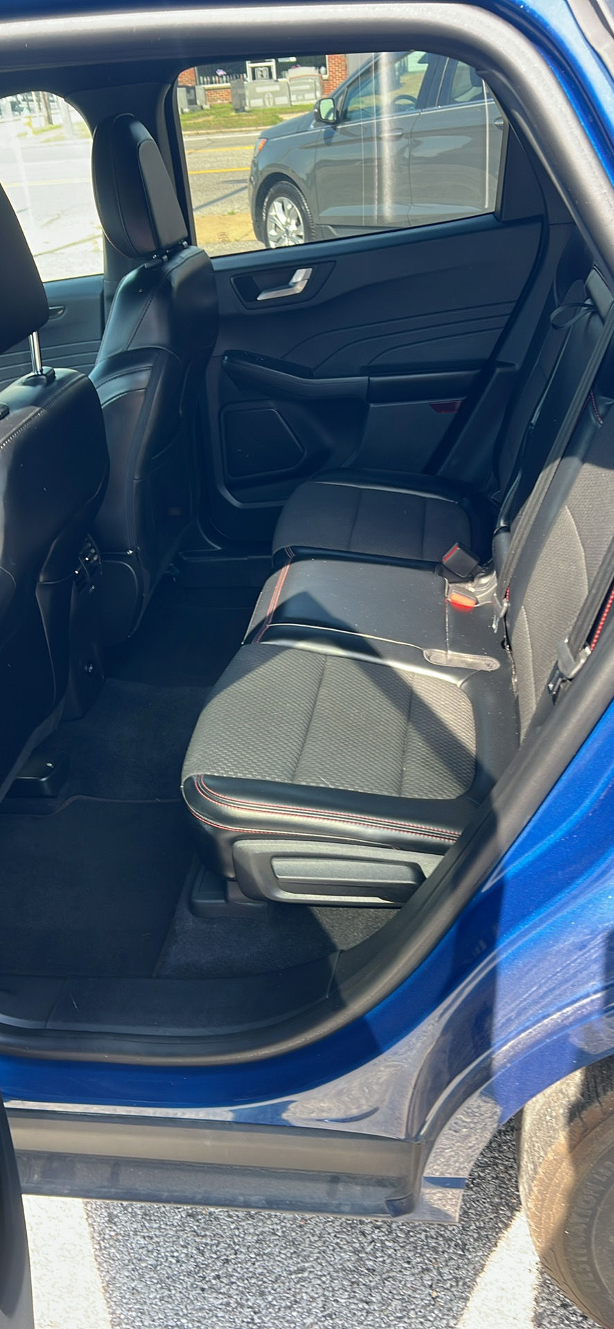 Thumbnail: 2023 Ford Escape ST-Line FWD (1FMCUONMOPUA41279)