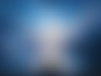 Homem sentado diante de um lindo lago com um majestoso nascer do sol. Do lado esquerdo uma representação de cidade tecnológica moderna e do outro lado do lago uma casinha simples.