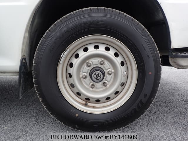 2003 Toyota HiAce JDM car for sale — photo 12 of 25