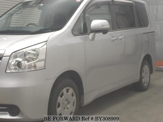 2008 Toyota Noah JDM car for sale — photo 4 of 7