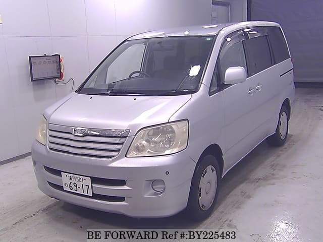 2003 Toyota Noah JDM car for sale