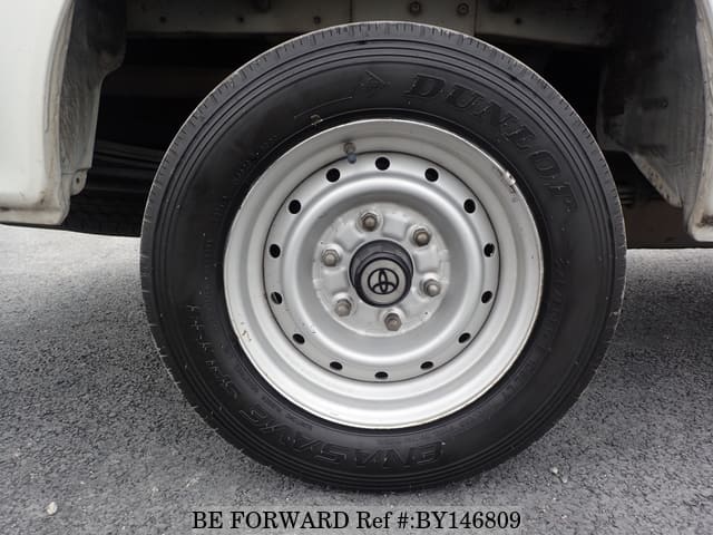 2003 Toyota HiAce JDM car for sale — photo 11 of 25
