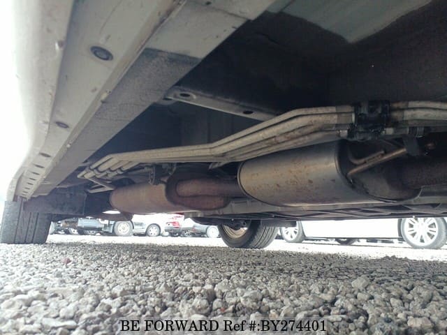 2010 Nissan Elgrand JDM car for sale — photo 23 of 25