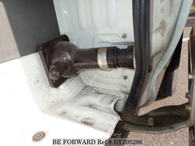 1995 Toyota HiAce JDM car for sale — photo 22 of 25