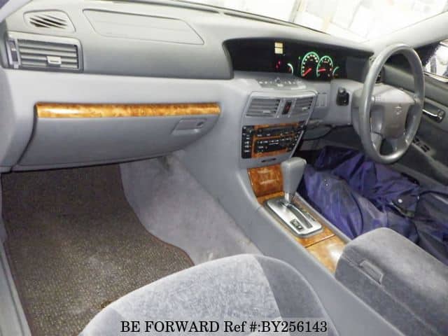 2000 Nissan Gloria JDM car for sale — photo 3 of 6