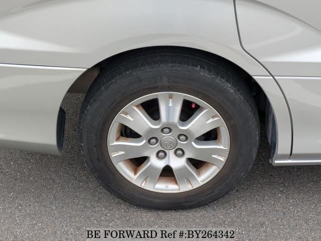 2004 Toyota Alphard JDM car for sale — photo 11 of 25